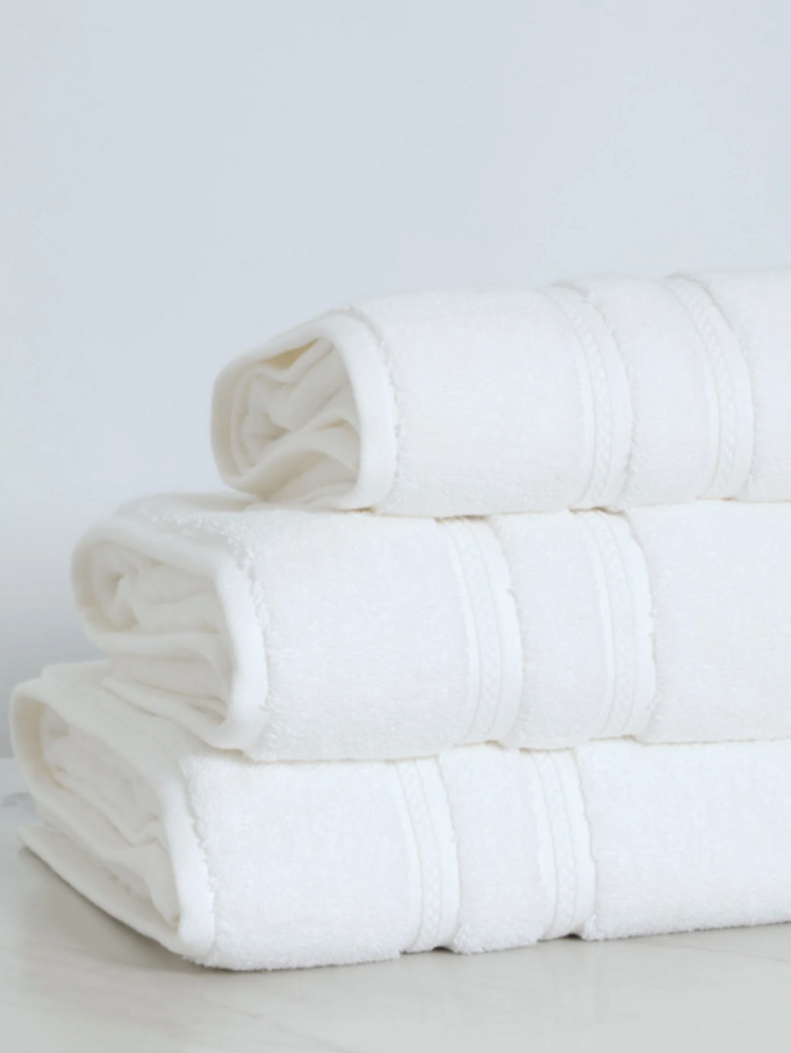 Purple Designs Luxury 710gsm Bath Sheet & Hand Towel Set - Image 3