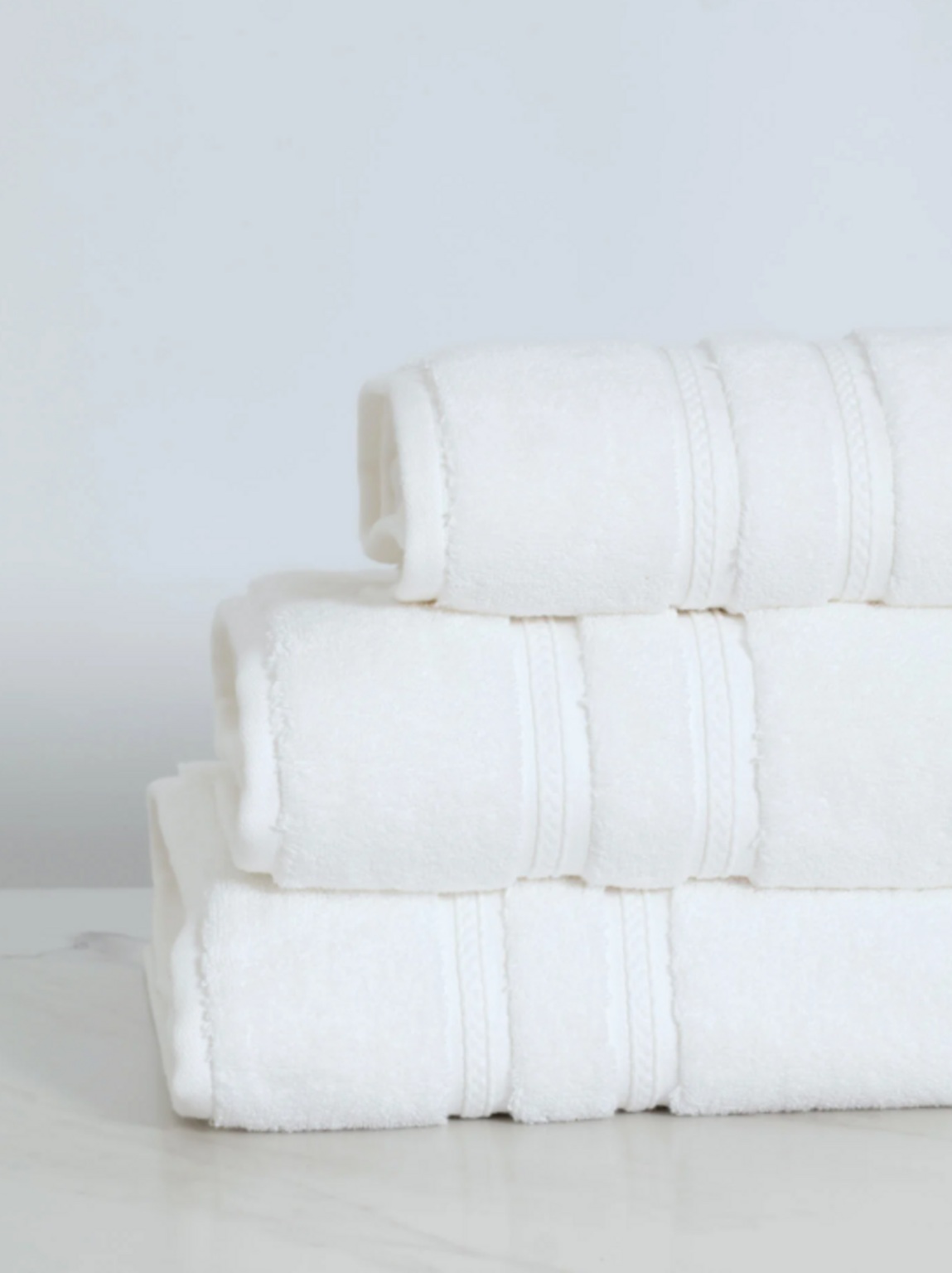 Purple Designs Luxury 710gsm Bath Sheet & Hand Towel Set - Image 2