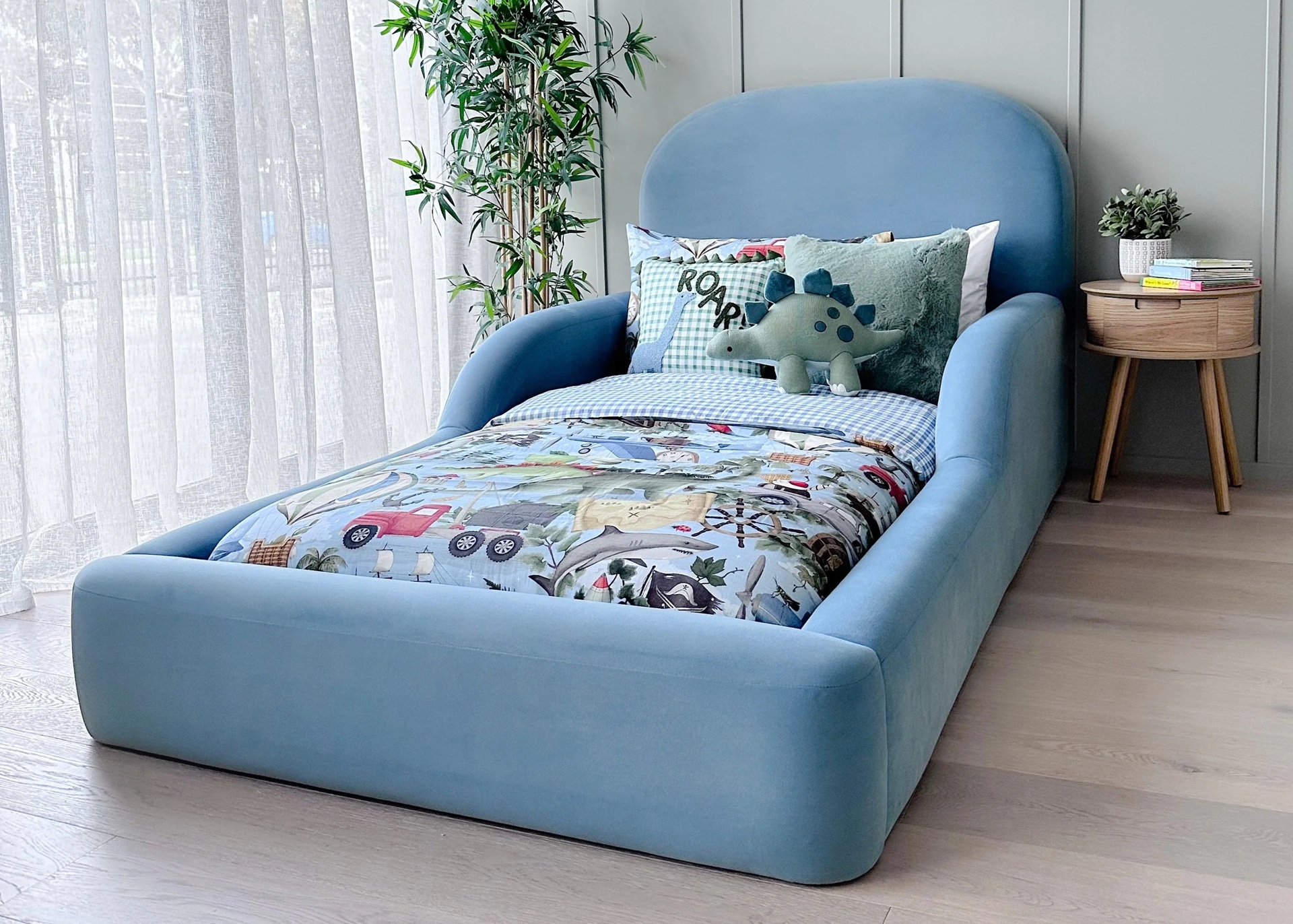 Pu7pl3 Designs Camille Upholstered Kids Bed - Image 5